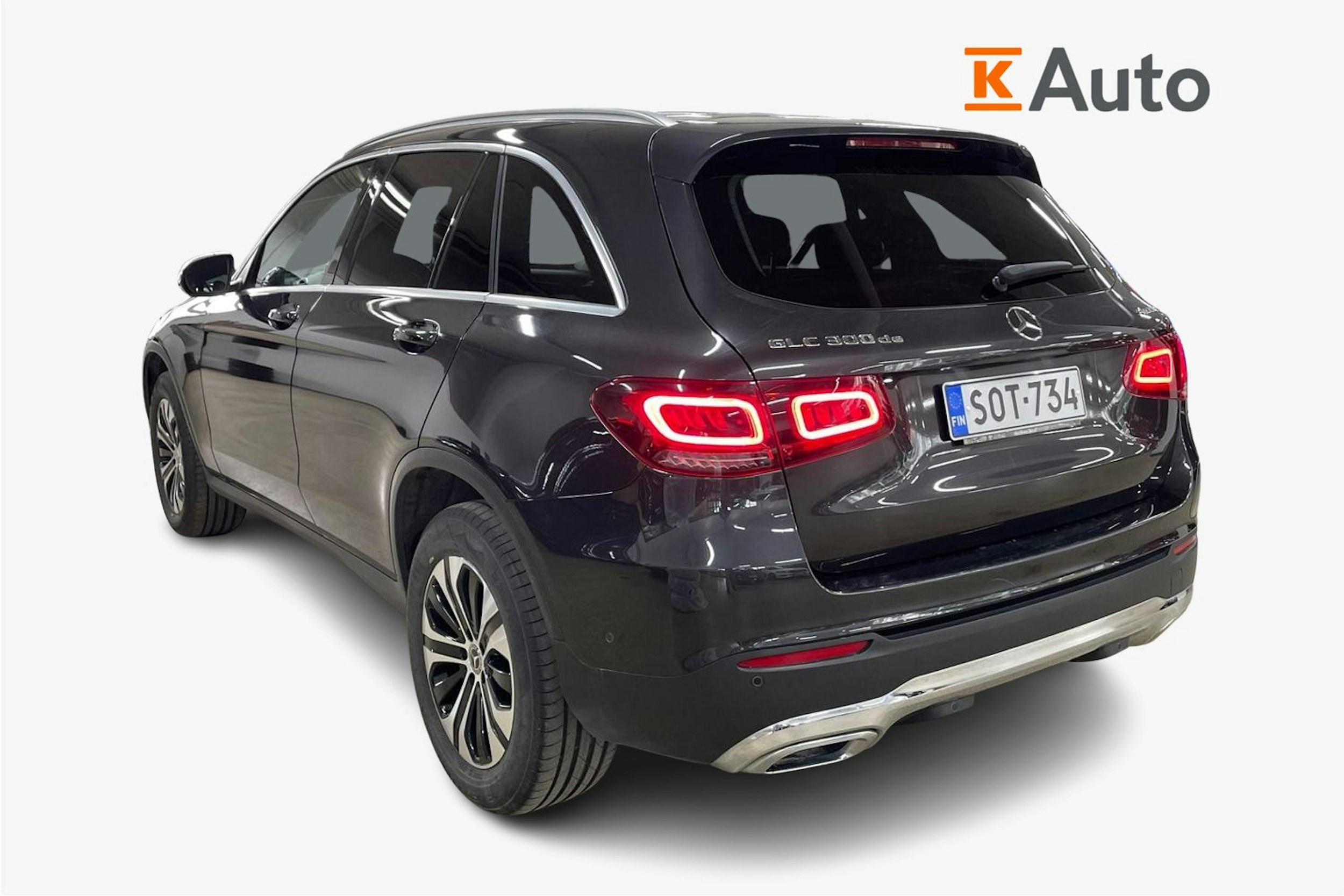 harmaa Mercedes-Benz GLC 2022 kuva 2.