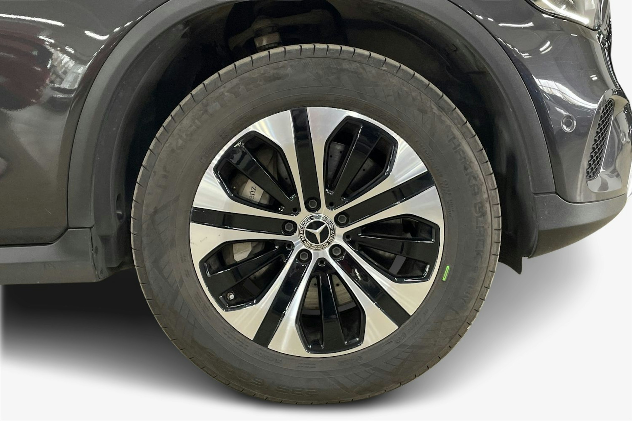 harmaa Mercedes-Benz GLC 2022 kuva 11.