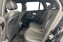 musta Mercedes-Benz GLC 2022 kuva 10.