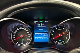 musta Mercedes-Benz GLC 2022 kuva 17.