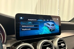 musta Mercedes-Benz GLC 2022 kuva 23.