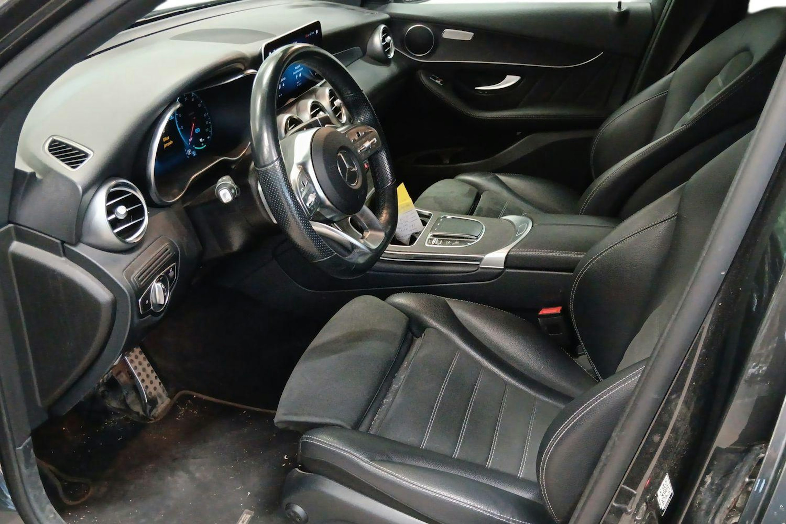 Harmaa Mercedes-Benz GLC 2022 kuva 3.