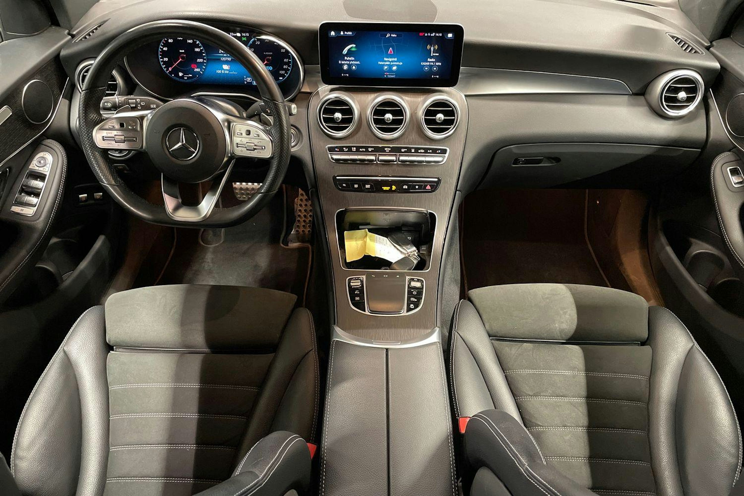 Harmaa Mercedes-Benz GLC 2022 kuva 9.