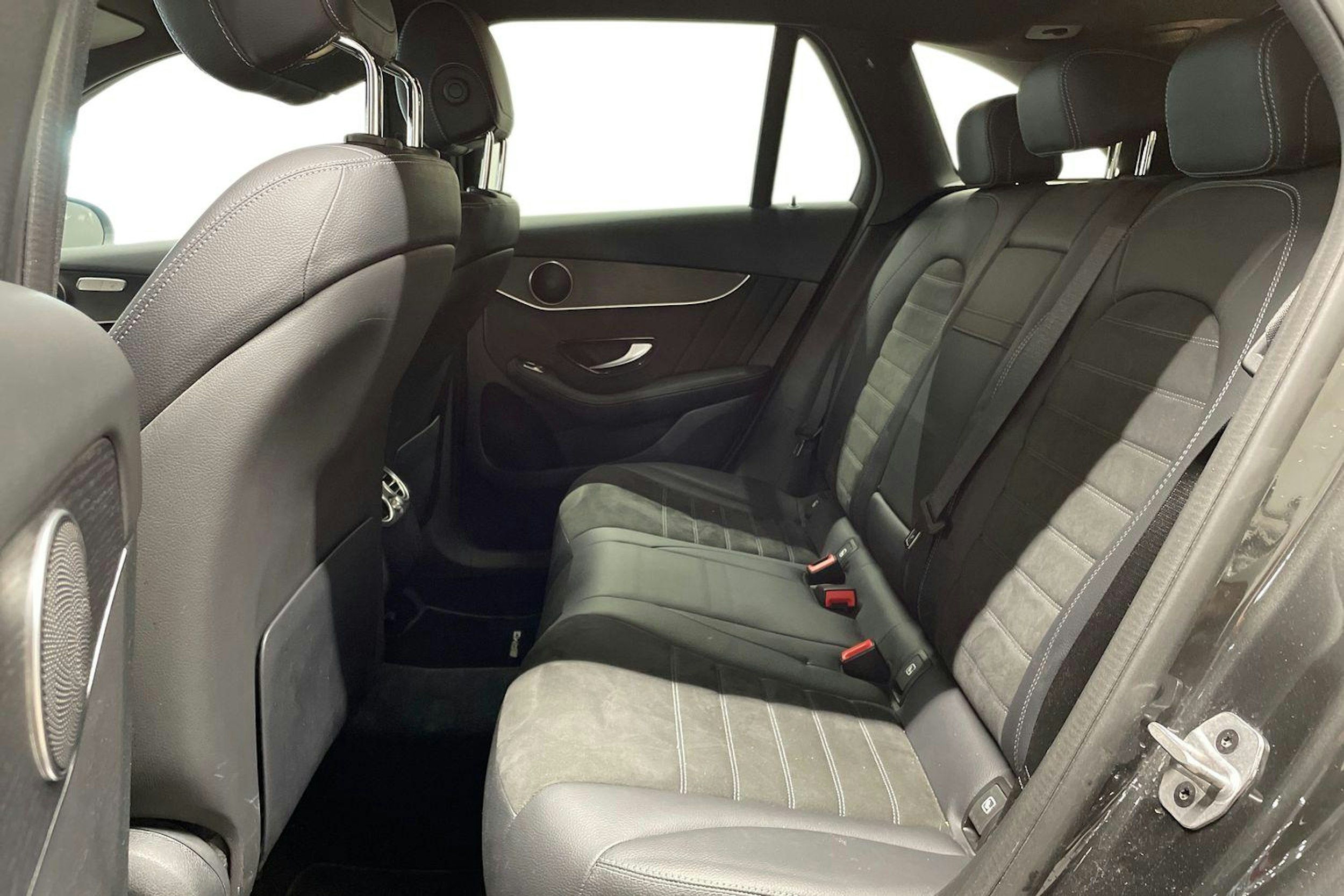 Harmaa Mercedes-Benz GLC 2022 kuva 10.