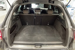 Harmaa Mercedes-Benz GLC 2022 kuva 15.