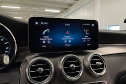 Harmaa Mercedes-Benz GLC 2022 kuva 17.
