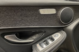 Harmaa Mercedes-Benz GLC 2022 kuva 31.