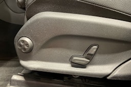 Harmaa Mercedes-Benz GLC 2022 kuva 35.