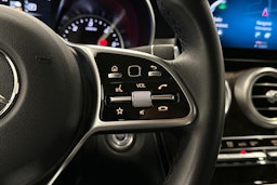musta Mercedes-Benz GLC 2022 kuva 15.