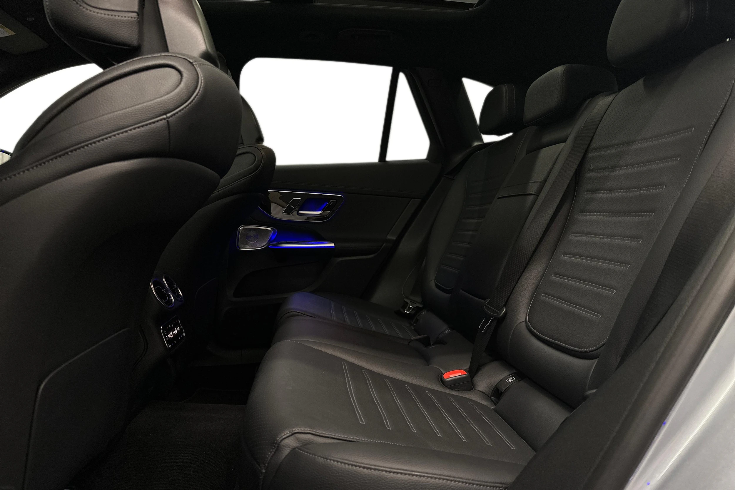 hopea Mercedes-Benz GLC 2023 kuva 8.