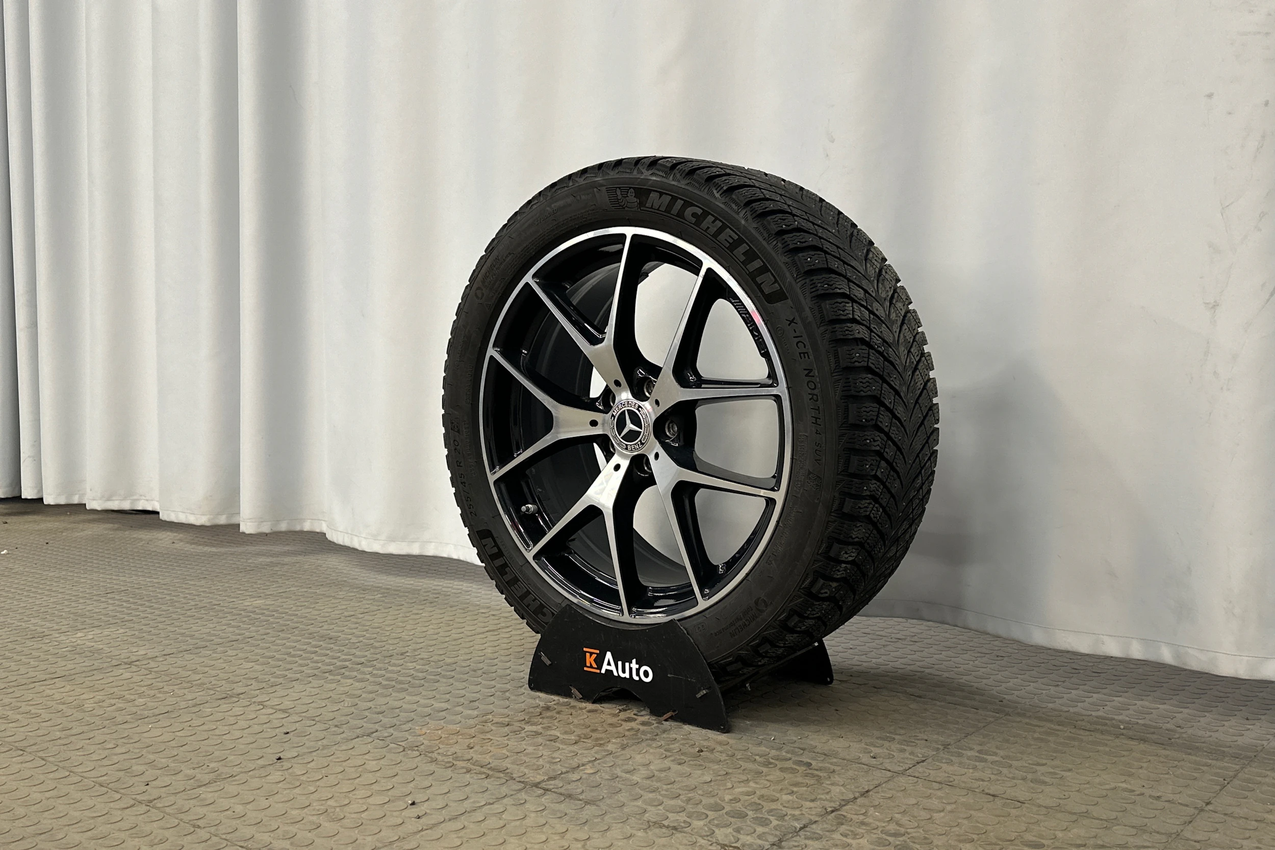 hopea Mercedes-Benz GLC 2023 kuva 10.