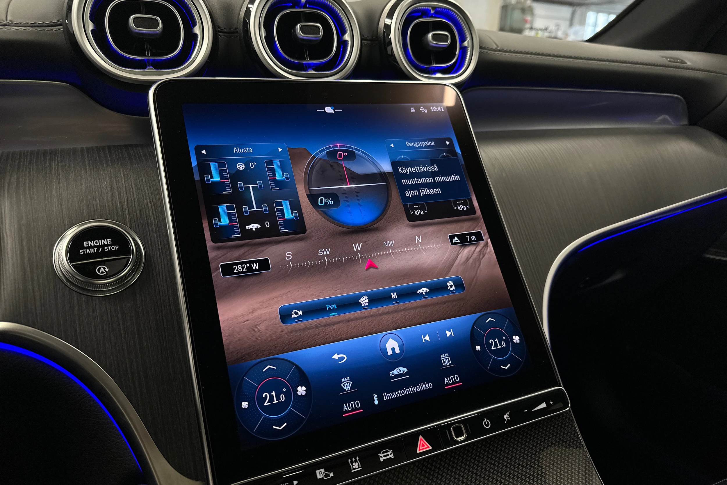 hopea Mercedes-Benz GLC 2023 kuva 17.