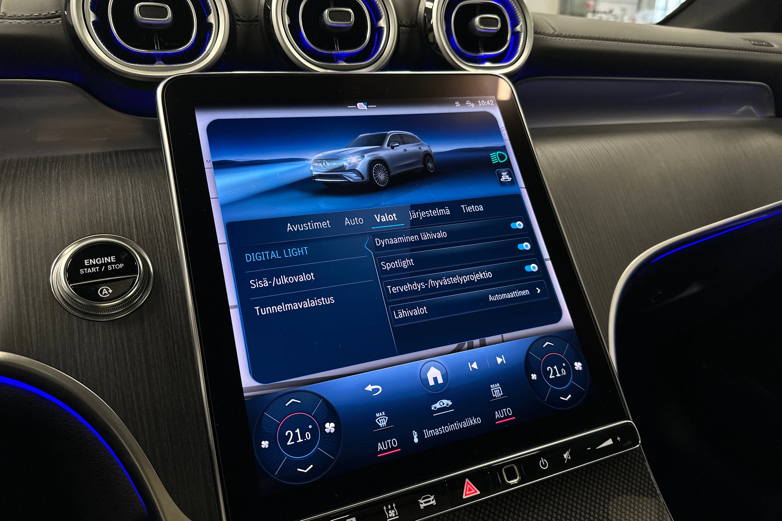 hopea Mercedes-Benz GLC 2023 kuva 22.