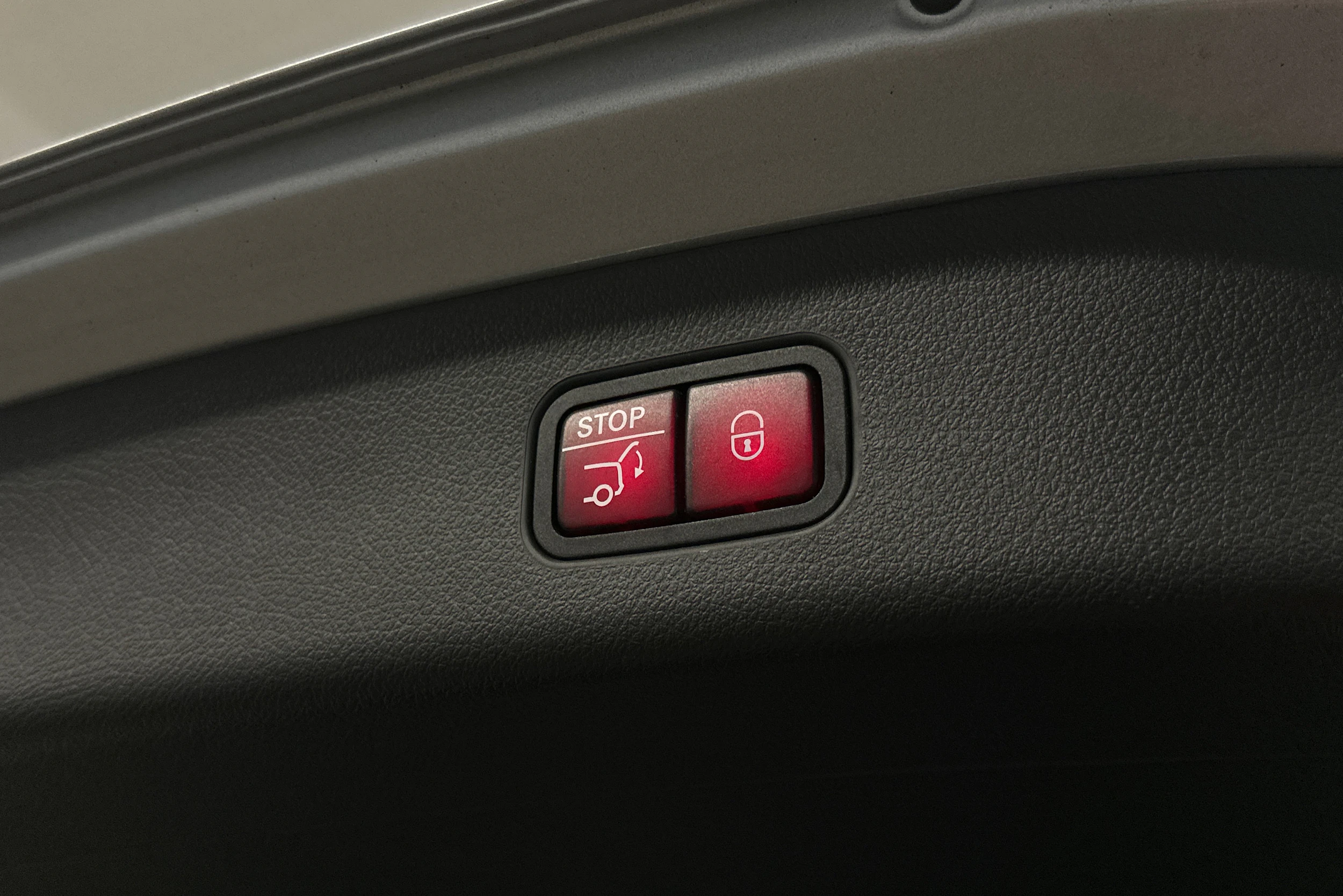 hopea Mercedes-Benz GLC 2023 kuva 33.