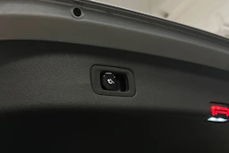 hopea Mercedes-Benz GLC 2023 kuva 34.