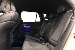 valkoinen Mercedes-Benz GLC 2023 kuva 8.