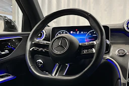 valkoinen Mercedes-Benz GLC 2023 kuva 17.