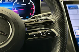 valkoinen Mercedes-Benz GLC 2023 kuva 19.