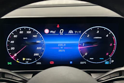 valkoinen Mercedes-Benz GLC 2023 kuva 21.