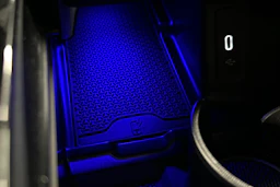 valkoinen Mercedes-Benz GLC 2023 kuva 28.