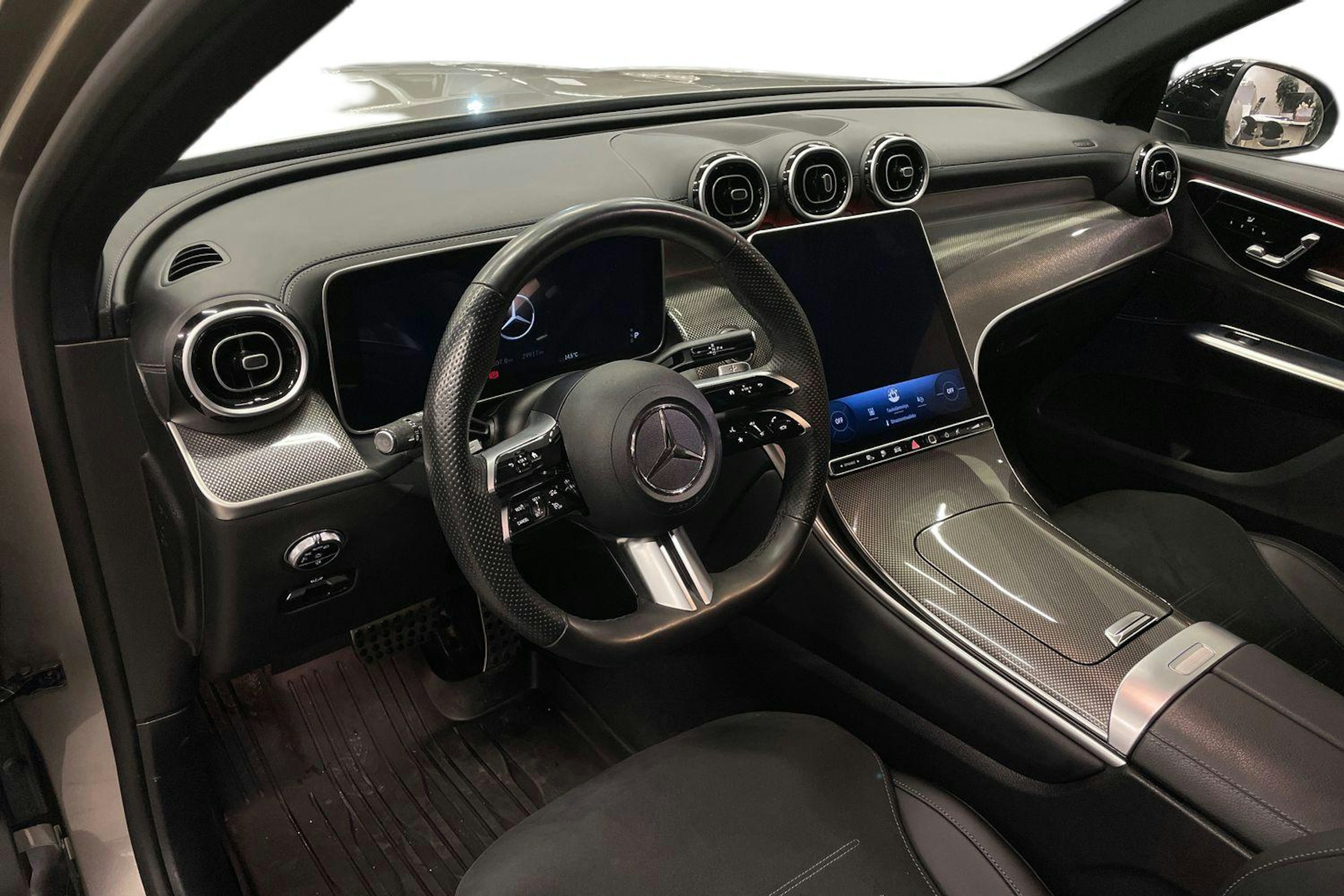 Hopea Mercedes-Benz GLC 2024 kuva 7.