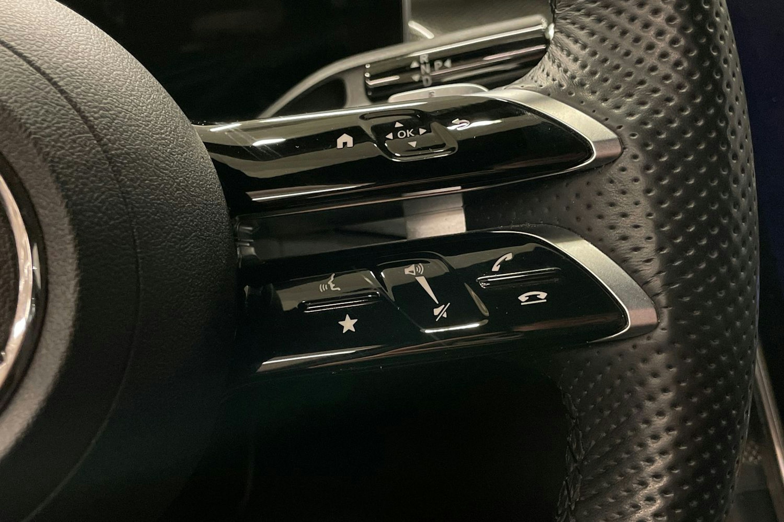 Hopea Mercedes-Benz GLC 2024 kuva 16.