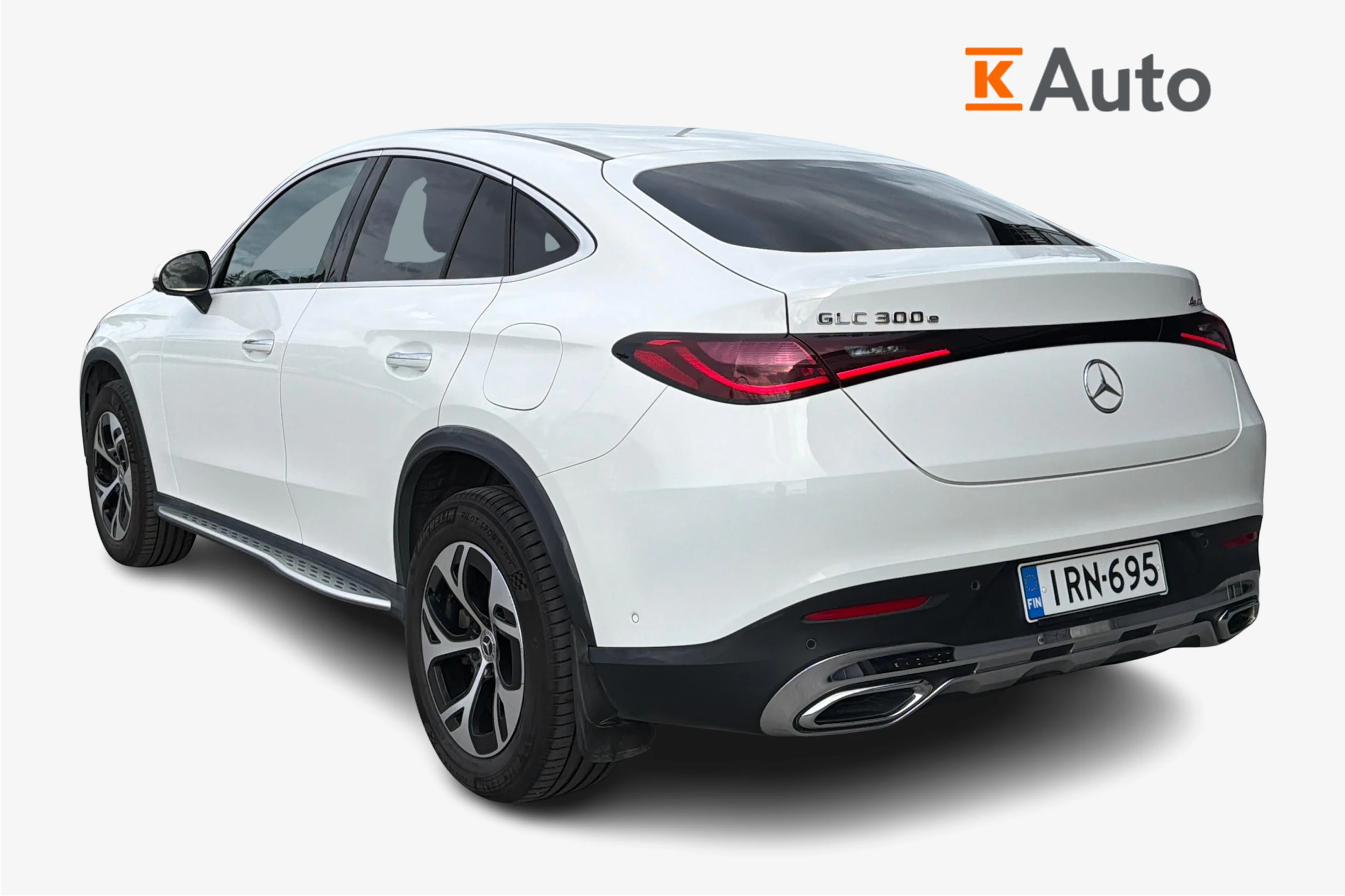 valkoinen Mercedes-Benz GLC 2023 kuva 2.