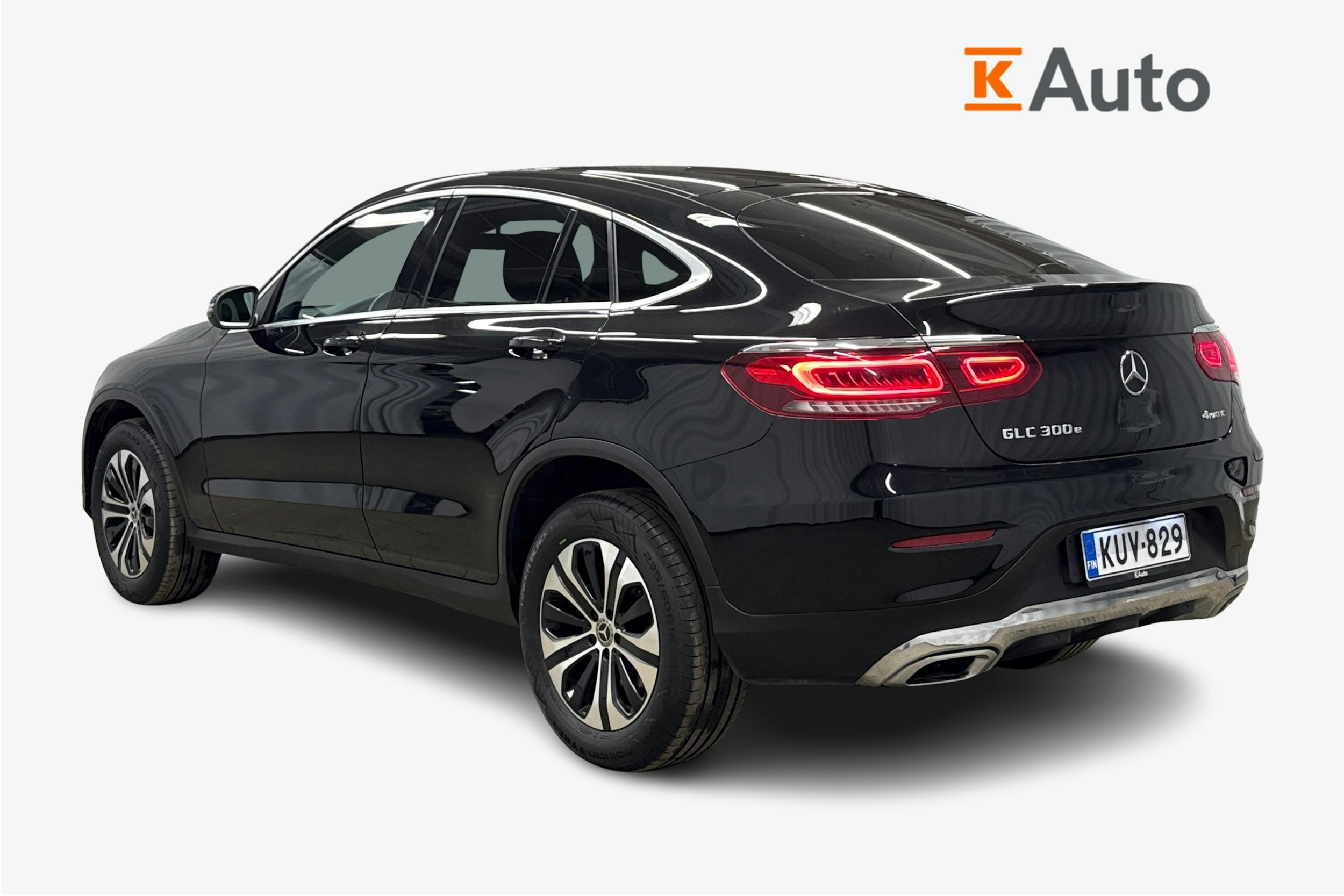 musta Mercedes-Benz GLC 2023 kuva 2.