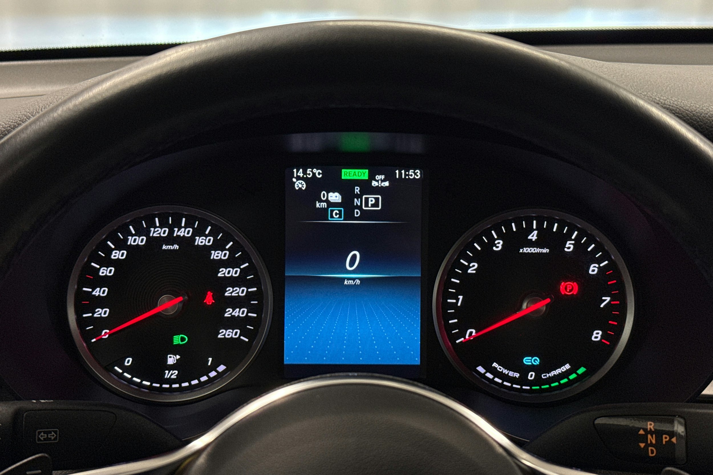 musta Mercedes-Benz GLC 2023 kuva 15.