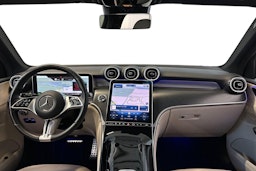 musta Mercedes-Benz GLC 2023 kuva 9.