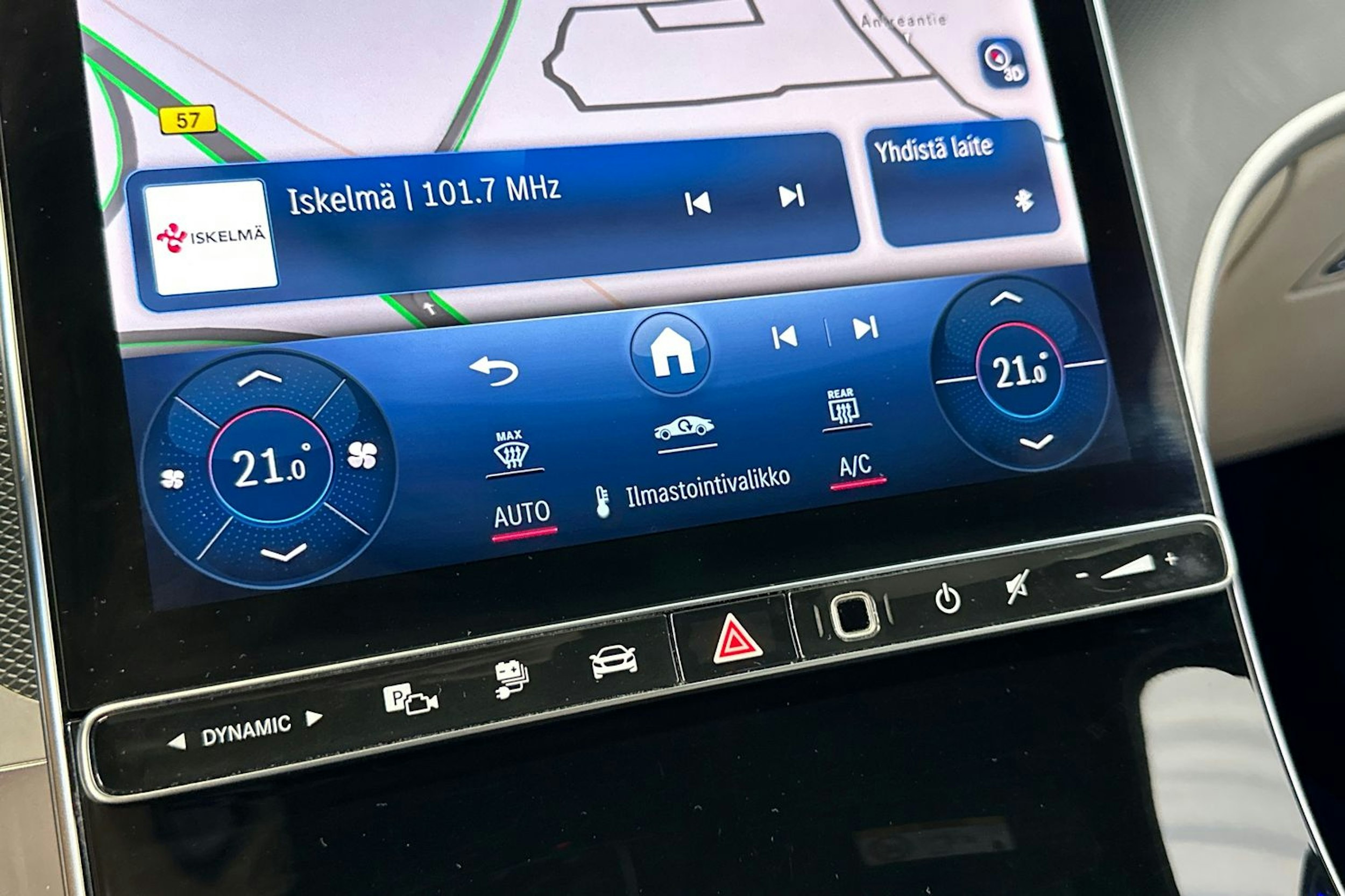 musta Mercedes-Benz GLC 2023 kuva 23.