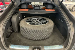 harmaa Mercedes-Benz GLC 2024 kuva 16.