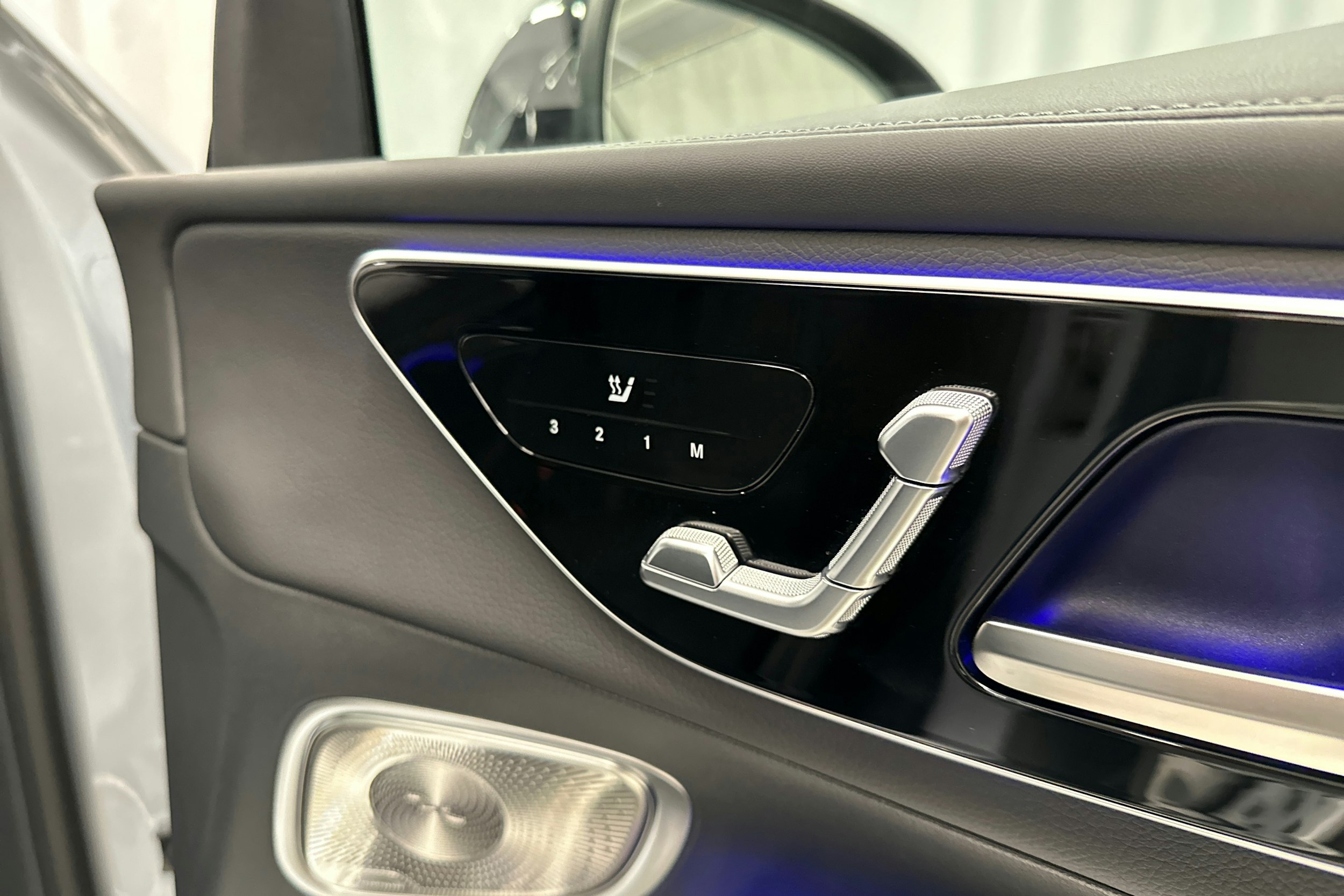 hopea Mercedes-Benz GLC 2024 kuva 30.