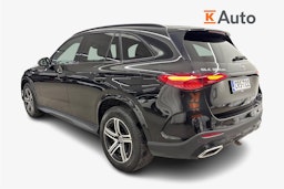 Musta Mercedes-Benz GLC 2024 kuva 2.