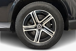 Musta Mercedes-Benz GLC 2024 kuva 11.