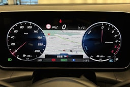 Musta Mercedes-Benz GLC 2024 kuva 20.