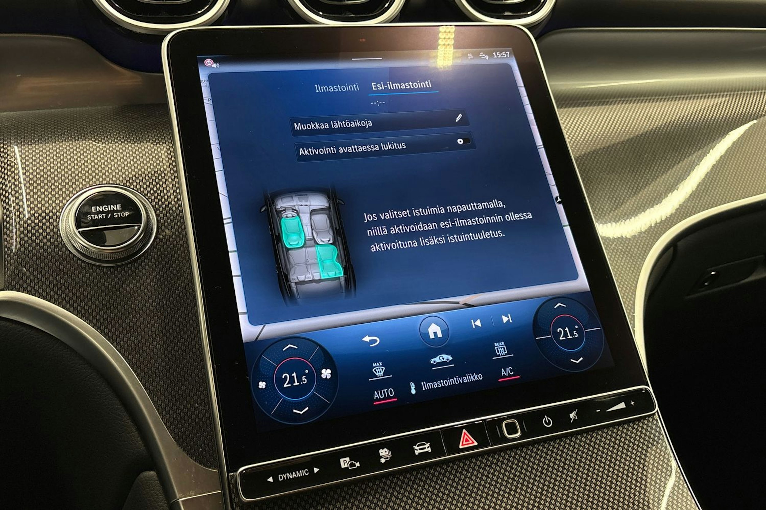 Musta Mercedes-Benz GLC 2024 kuva 21.