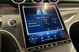 Musta Mercedes-Benz GLC 2024 kuva 26.