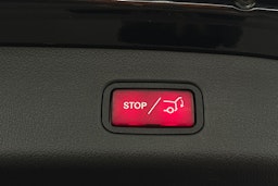 Musta Mercedes-Benz GLC 2024 kuva 29.