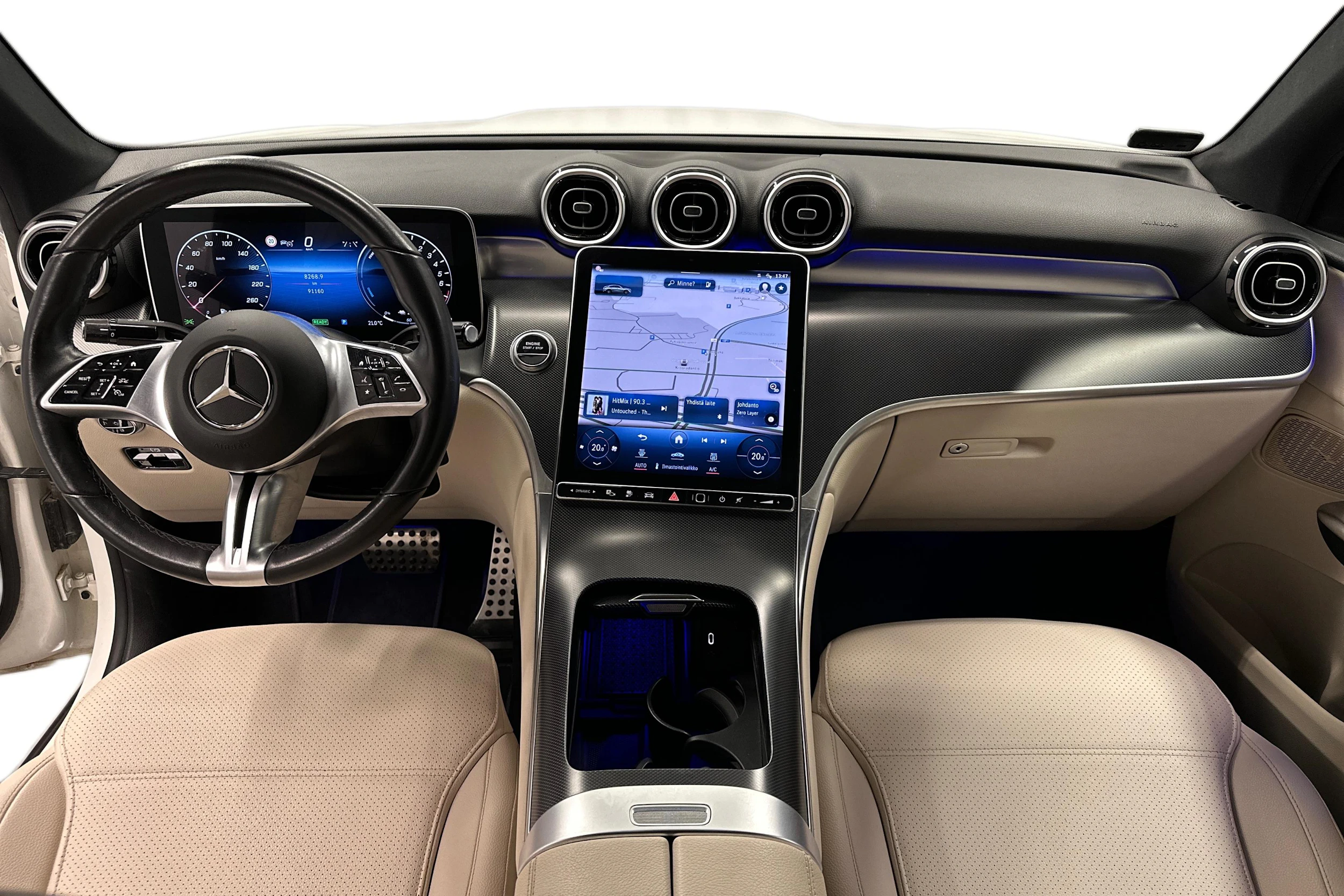 valkoinen Mercedes-Benz GLC 2024 kuva 7.