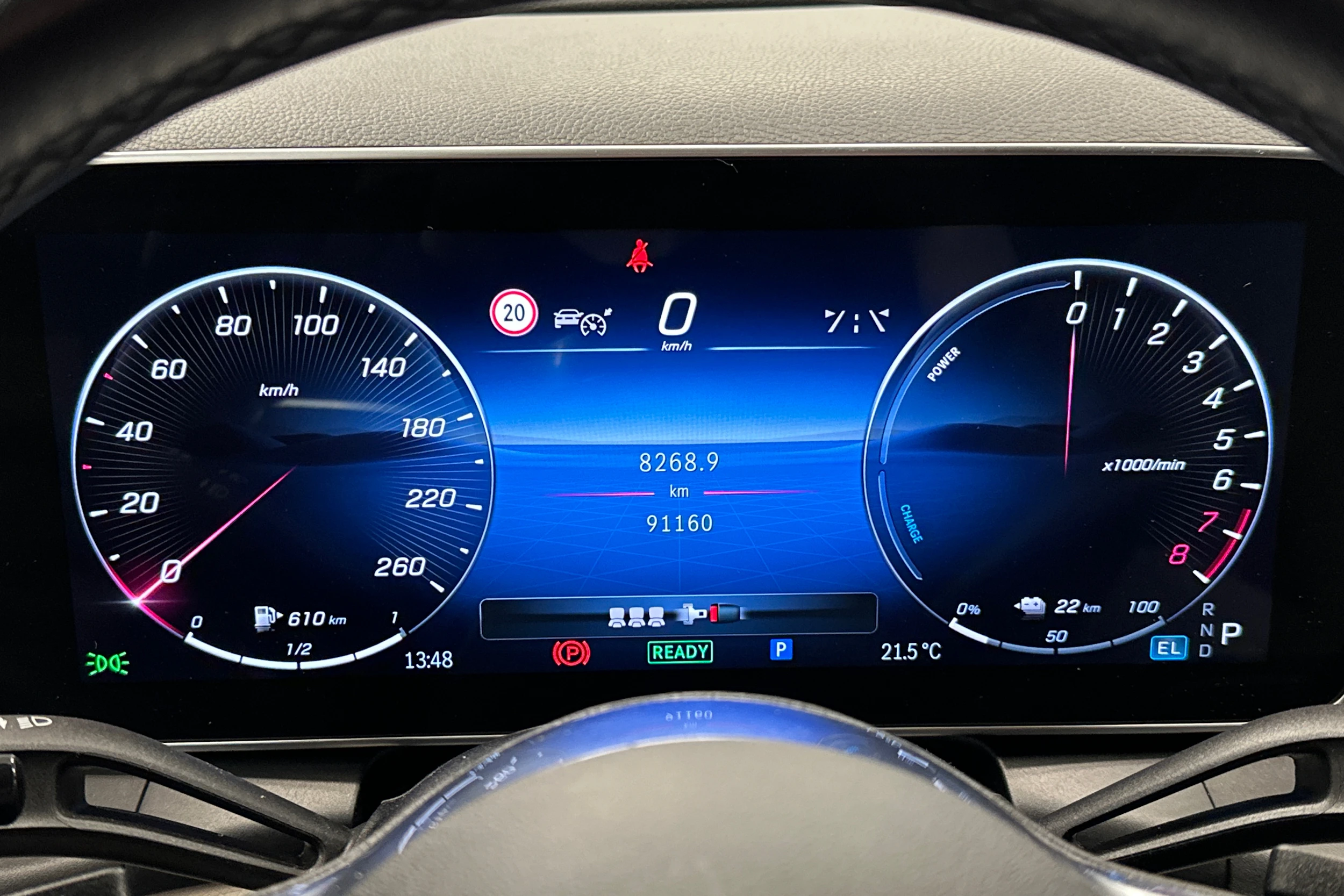 valkoinen Mercedes-Benz GLC 2024 kuva 13.