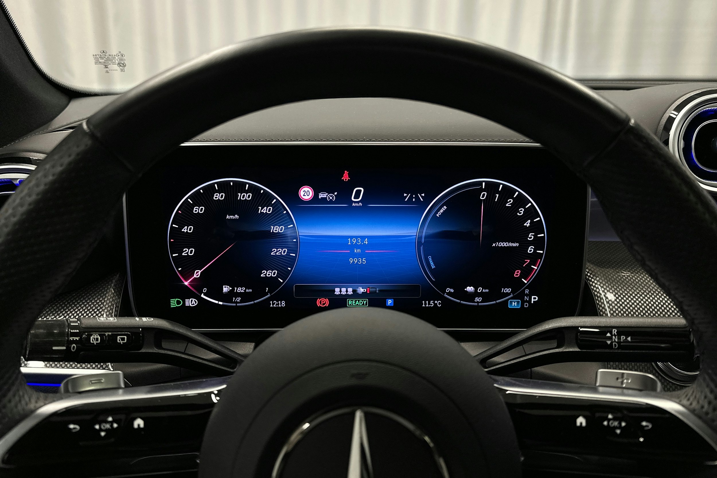 hopea Mercedes-Benz GLC 2024 kuva 16.