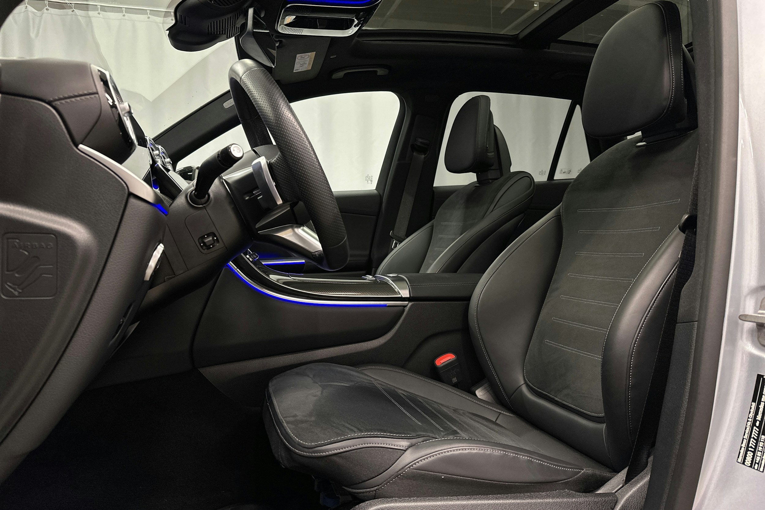 hopea Mercedes-Benz GLC 2024 kuva 30.