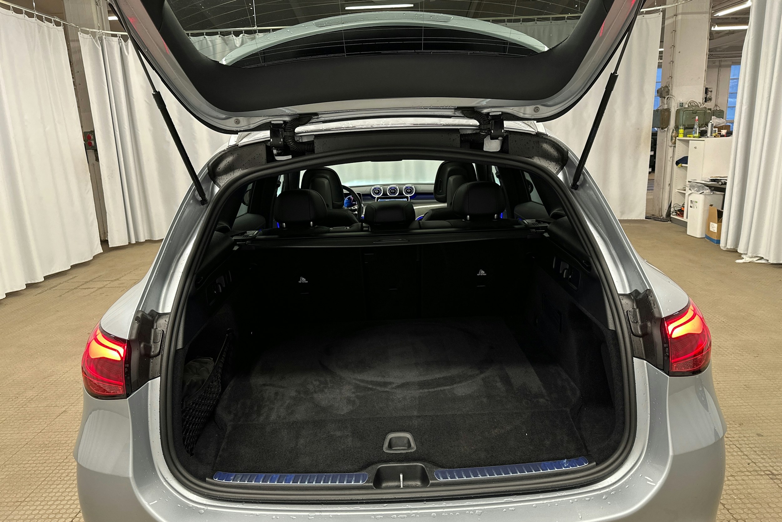 hopea Mercedes-Benz GLC 2024 kuva 33.