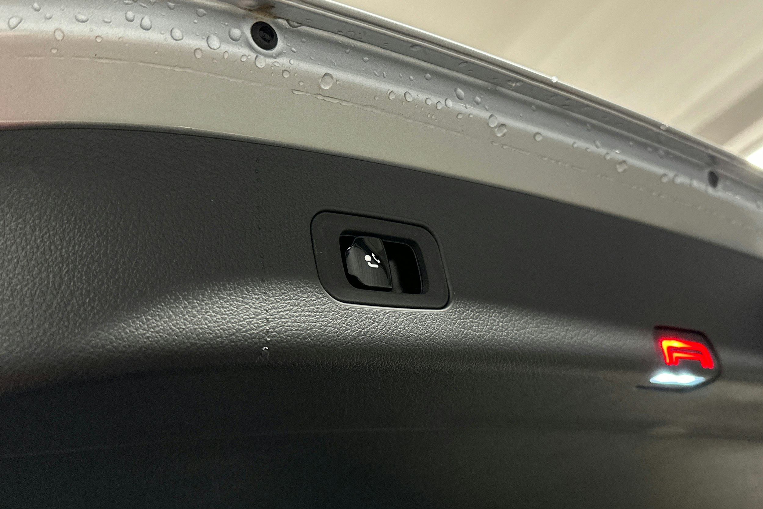 hopea Mercedes-Benz GLC 2024 kuva 35.