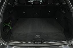 Harmaa Mercedes-Benz GLC 2024 kuva 19.