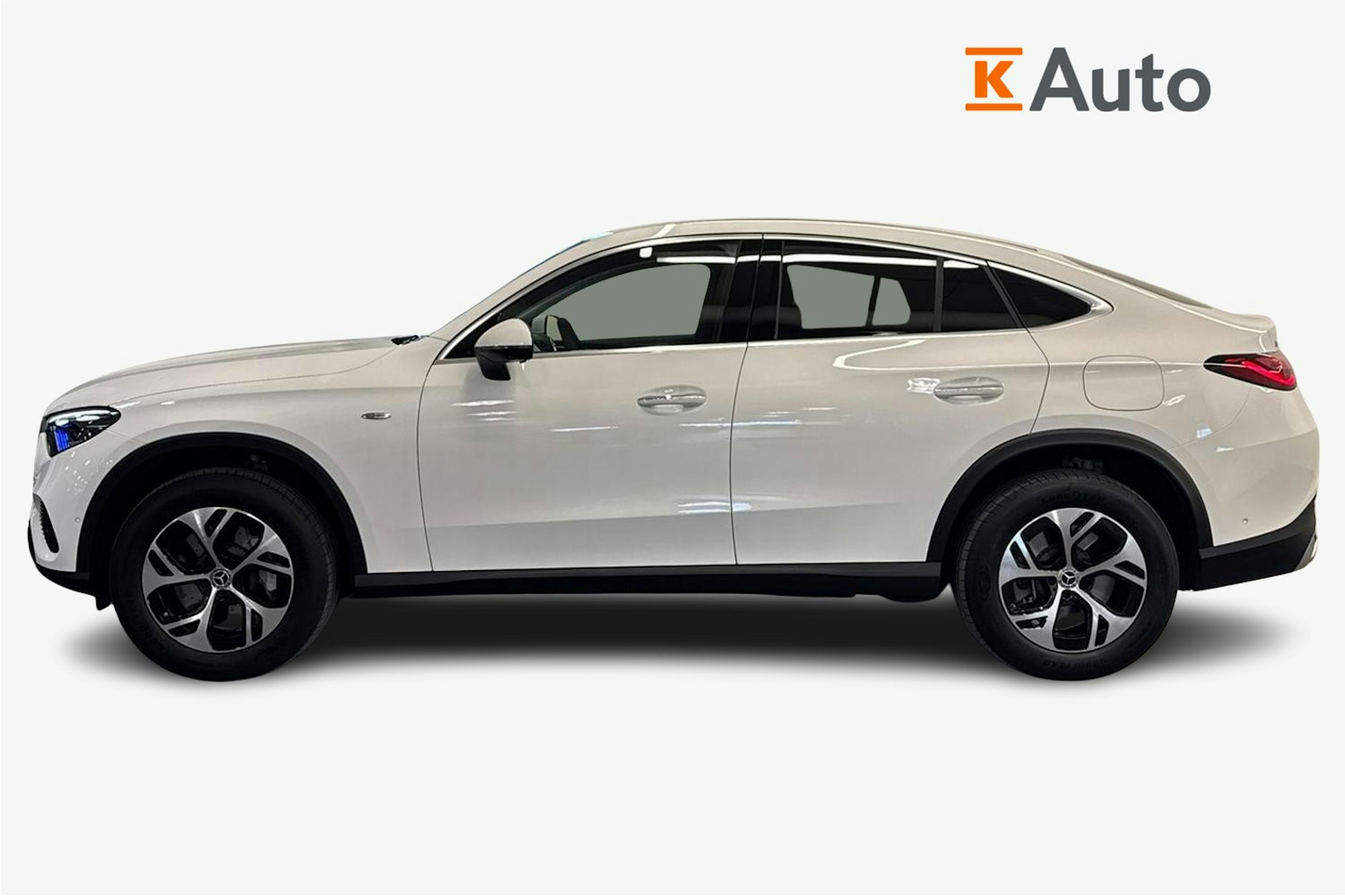 valkoinen Mercedes-Benz GLC 2025 kuva 6.