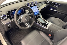 valkoinen Mercedes-Benz GLC 2025 kuva 7.