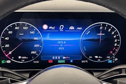 valkoinen Mercedes-Benz GLC 2025 kuva 15.