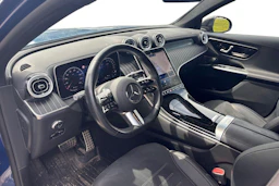 sininen Mercedes-Benz GLC 2025 kuva 3.